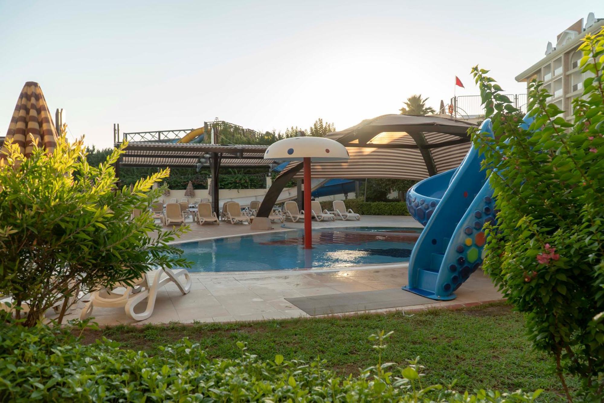 Adalya Ocean Deluxe Hotel Side Exterior foto