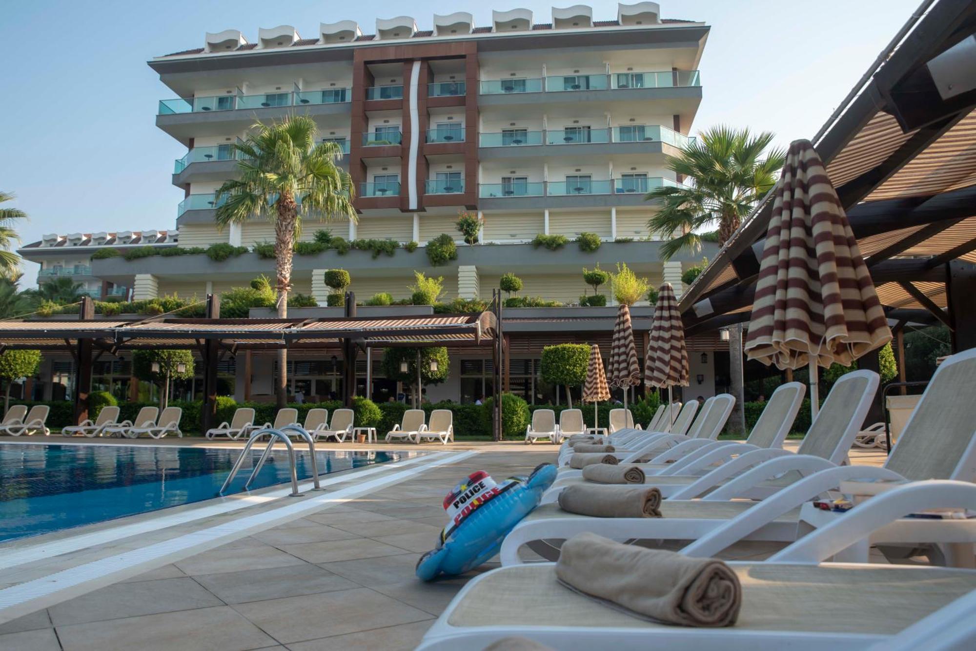 Adalya Ocean Deluxe Hotel Side Exterior foto